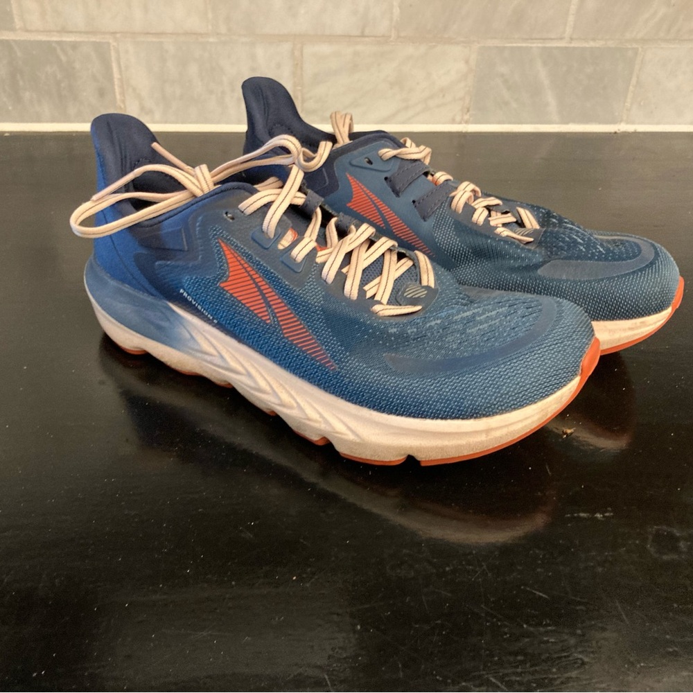 Altra Provision 6